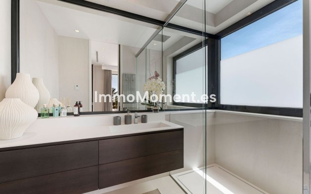 Wiederverkauf - Villa - Marbella - Nagüeles