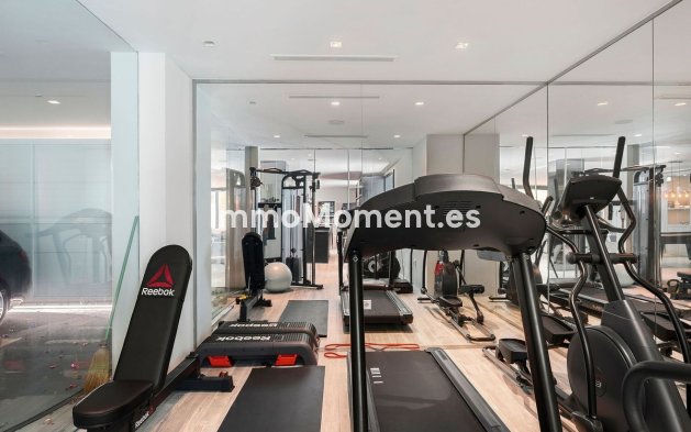 Wiederverkauf - Villa - Marbella - Nagüeles