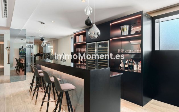 Wiederverkauf - Villa - Marbella - Nagüeles