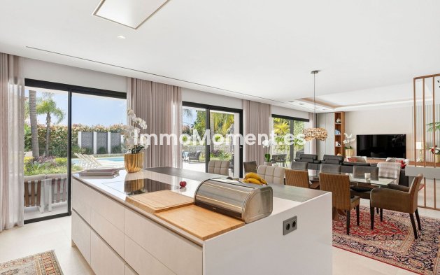 Wiederverkauf - Villa - Marbella - Nueva Andalucía