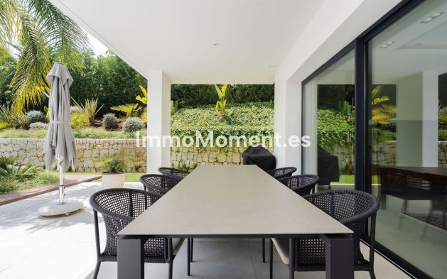 Wiederverkauf - Villa - Marbella - Nueva Andalucía