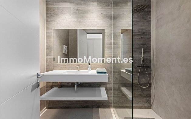 Wiederverkauf - Villa - Marbella - Nueva Andalucía