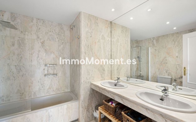 Revente - Maison mitoyenne - Marbella - Nueva Andalucía