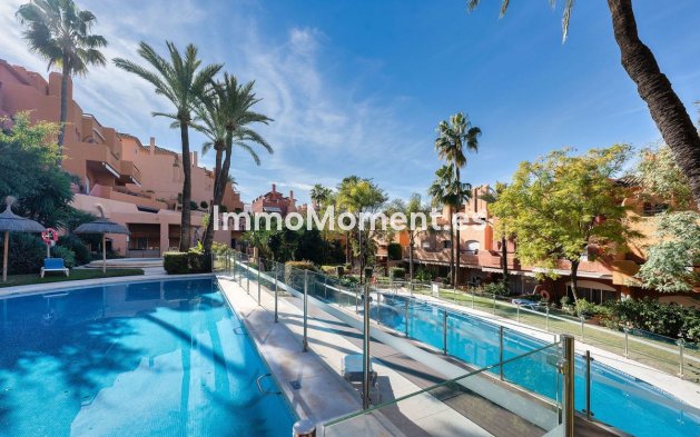 Revente - Maison mitoyenne - Marbella - Nueva Andalucía