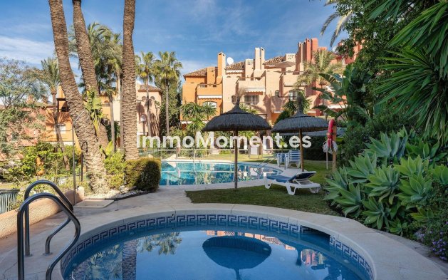 Revente - Maison mitoyenne - Marbella - Nueva Andalucía