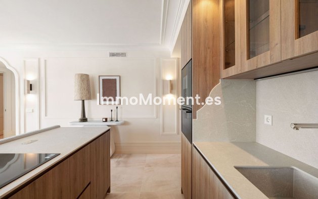 Wiederverkauf - Wohnung - Marbella - Nueva Andalucía