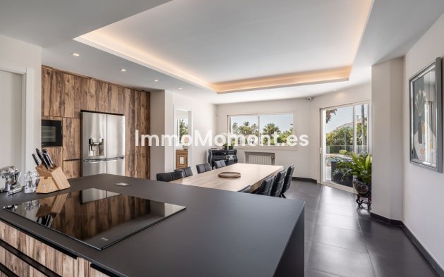 Bestaande woning - Vrijstaande villa - Estepona  - New Golden Mile