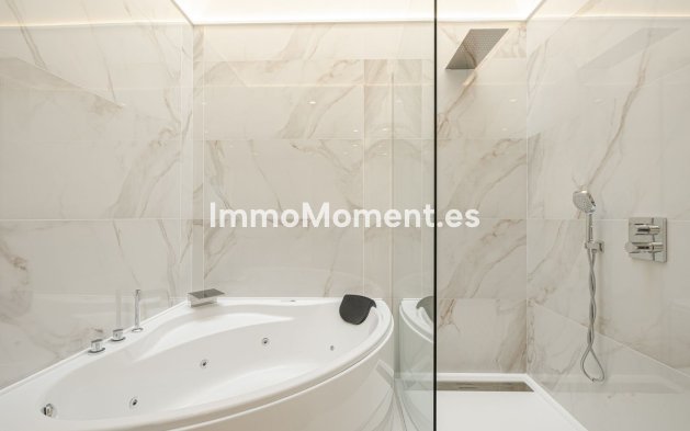 Bestaande woning - Vrijstaande villa - Estepona  - New Golden Mile