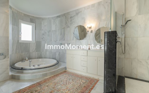 Bestaande woning - Vrijstaande villa - Estepona  - New Golden Mile