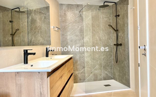 Revente - Maison mitoyenne - Estepona  - Estepona Centro