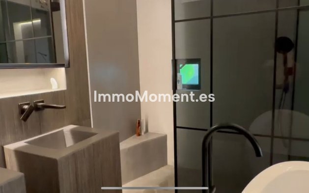 Wiederverkauf - Villa - Marbella - Nueva Andalucía