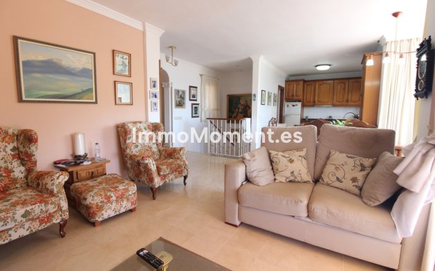 Wiederverkauf - Villa - Marbella - Nueva Andalucía