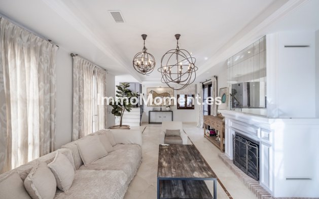 Resale - Villa - Benahavís - El Madroñal