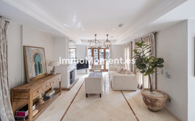 Resale - Villa - Benahavís - El Madroñal