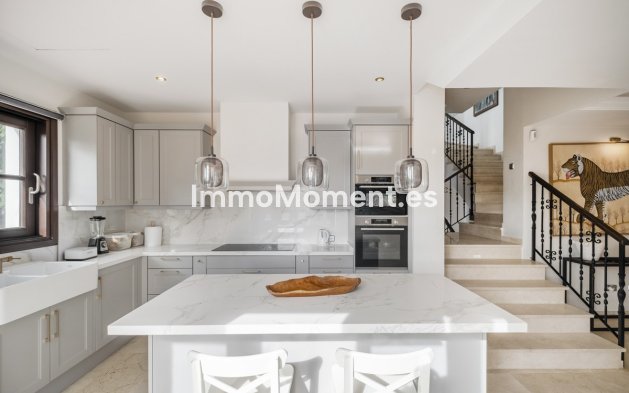 Resale - Villa - Benahavís - El Madroñal