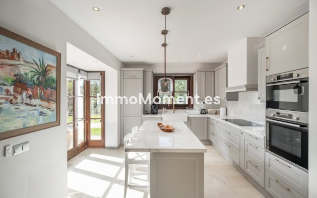 Resale - Villa - Benahavís - El Madroñal