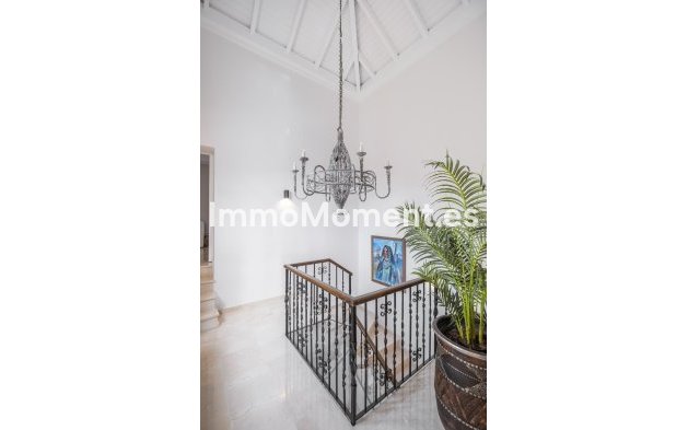 Resale - Villa - Benahavís - El Madroñal