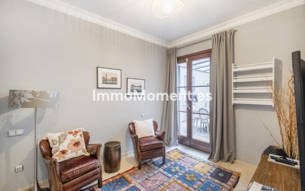 Resale - Villa - Benahavís - El Madroñal