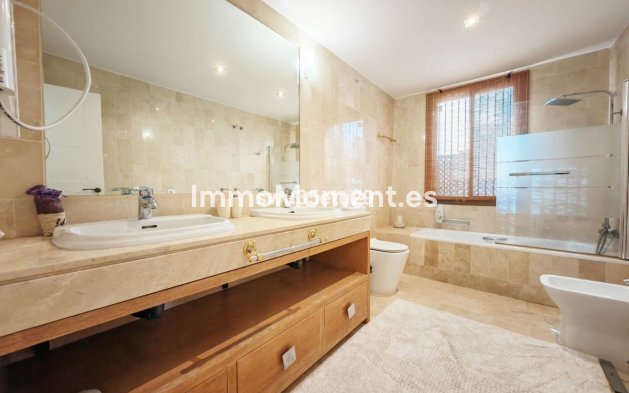 Wiederverkauf - Wohnung - Marbella - La Mairena