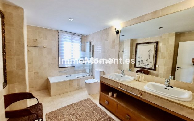 Wiederverkauf - Wohnung - Marbella - La Mairena