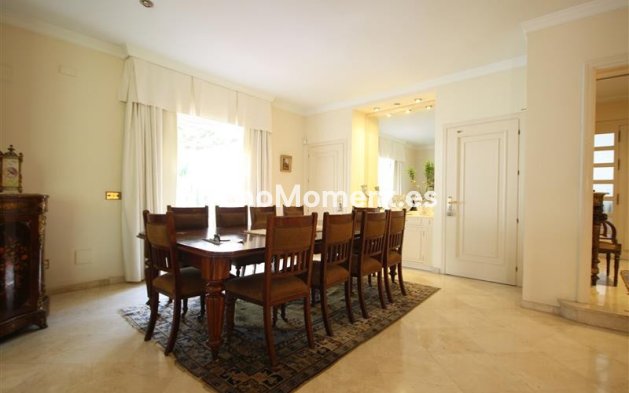 Wiederverkauf - Villa - Marbella - Los Monteros