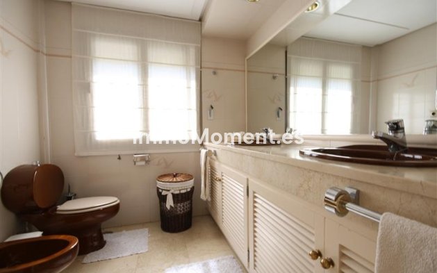 Wiederverkauf - Villa - Marbella - Los Monteros