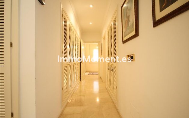 Wiederverkauf - Villa - Marbella - Los Monteros