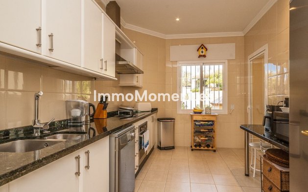 Wiederverkauf - Wohnung - Marbella - Elviria