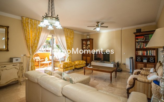 Wiederverkauf - Wohnung - Marbella - Elviria