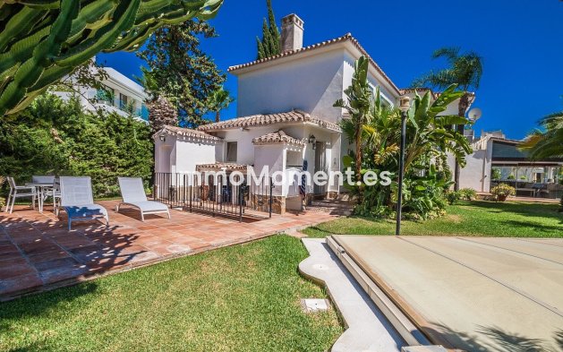 Resale - Villa - Marbella - Marbesa