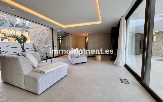 Wiederverkauf - Villa - Fuengirola - Higueron