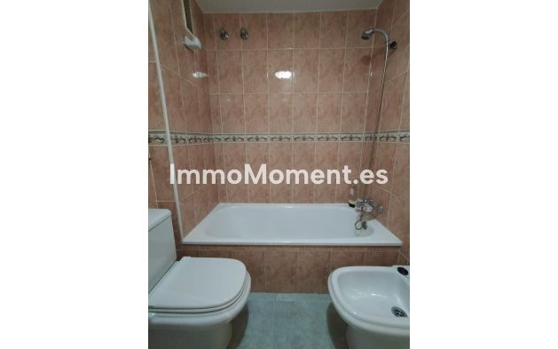 Resale - Apartment - Málaga