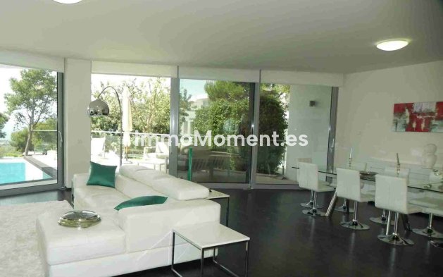 Resale - Villa - Marbella - Sierra Blanca