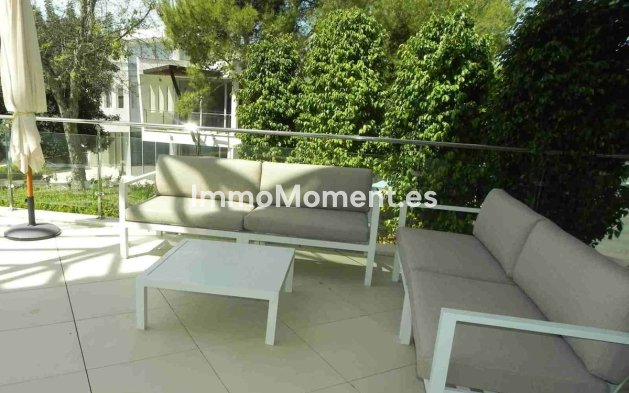 Resale - Villa - Marbella - Sierra Blanca
