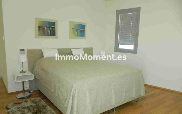 Resale - Villa - Marbella - Sierra Blanca