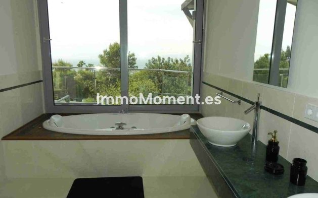 Resale - Villa - Marbella - Sierra Blanca