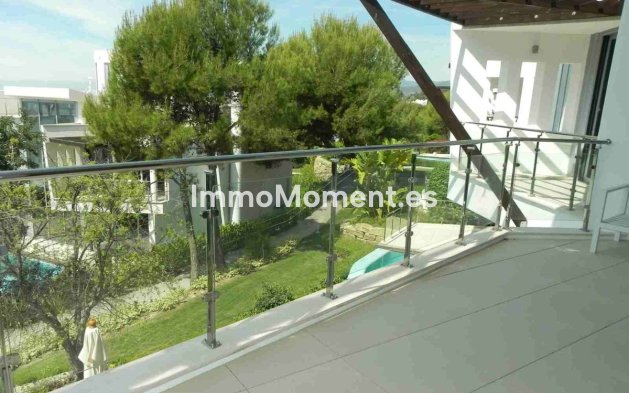 Resale - Villa - Marbella - Sierra Blanca