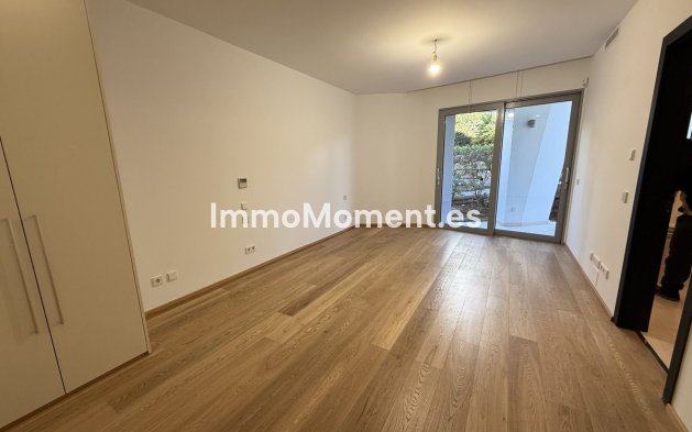 Resale - Villa - Marbella - Sierra Blanca