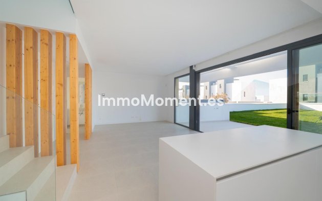 Reventa - Villa - Estepona  - Atalaya