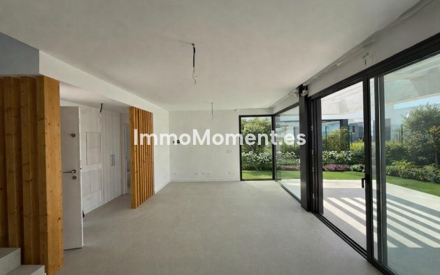 Reventa - Villa - Estepona  - Atalaya