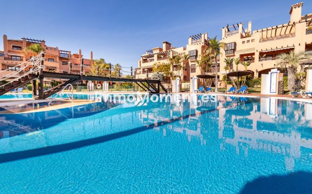 Resale - Apartment - Estepona - Hacienda del Sol