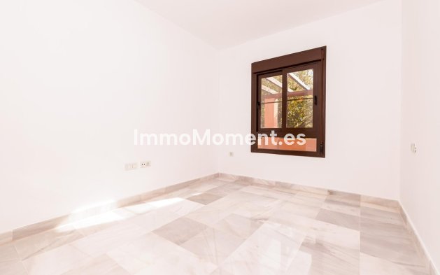 Resale - Apartment - Estepona - Hacienda del Sol
