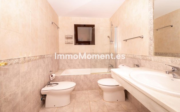 Resale - Apartment - Estepona - Hacienda del Sol