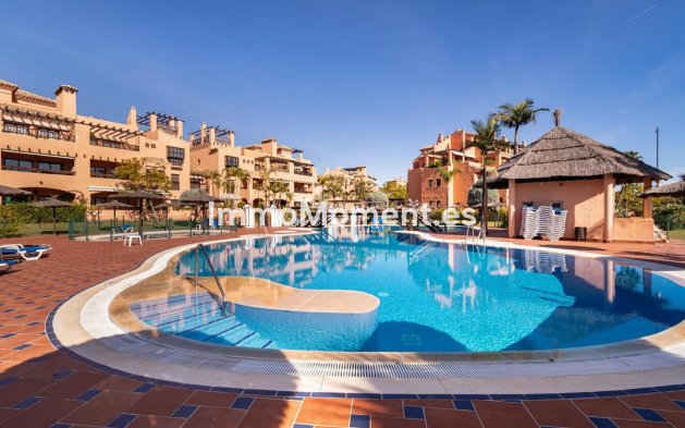 Resale - Apartment - Estepona - Hacienda del Sol