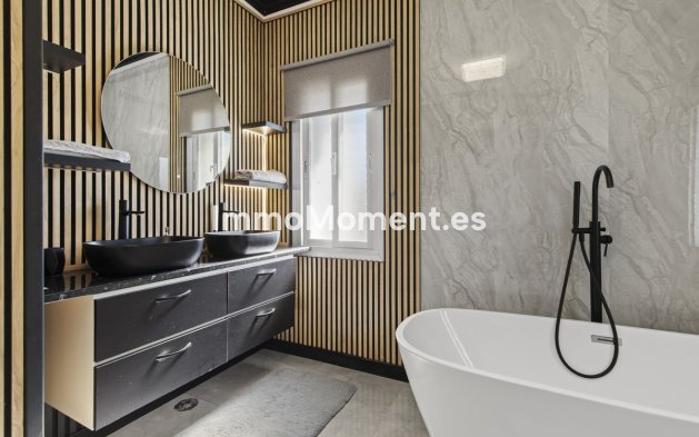 Revente - Villa - Estepona  - Estepona Centro