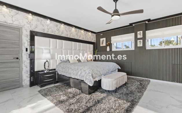 Revente - Villa - Estepona  - Estepona Centro