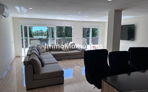 Resale - Villa - Marbella - Nueva Andalucía