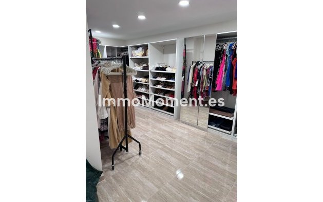 Resale - Villa - Marbella - Nueva Andalucía