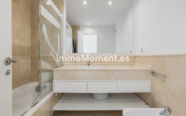 Wiederverkauf - Wohnung - Marbella - Nueva Andalucía