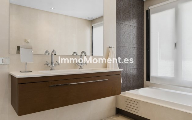 Revente - Villa - Benahavís - Benahavís Centro